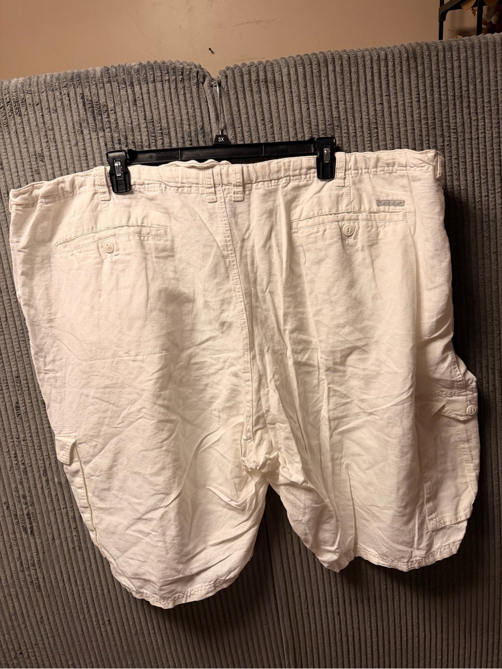 Sean John Cream-White Cargo Shorts with Utility Pockets
